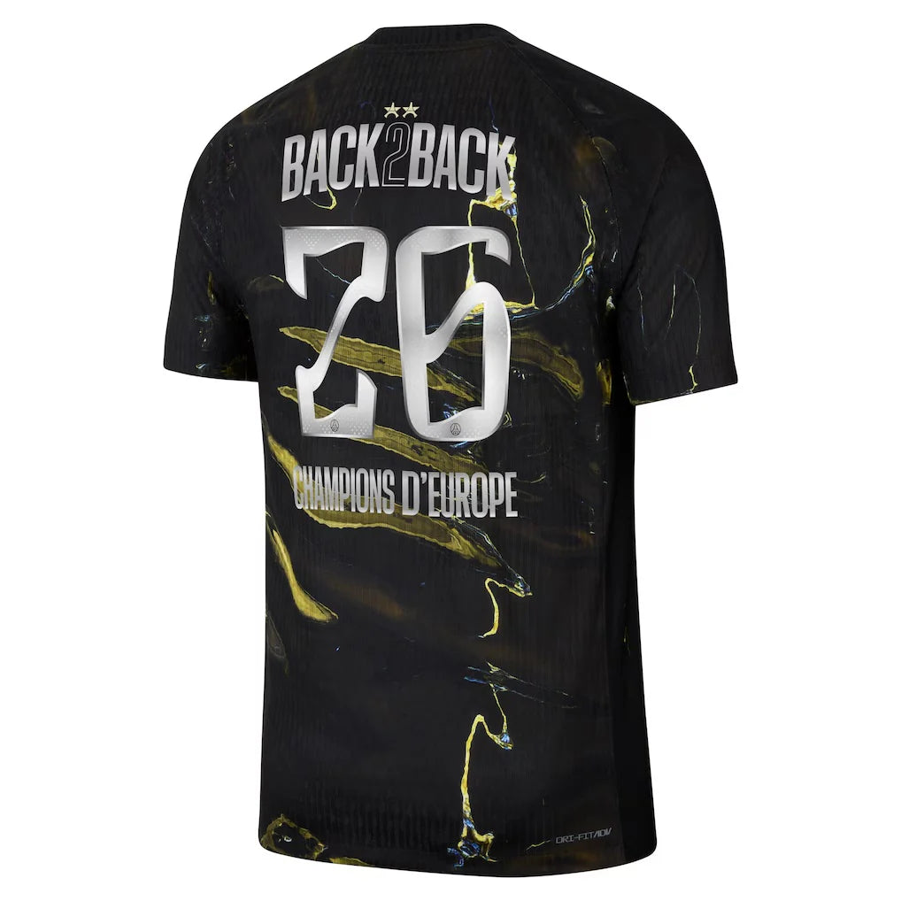 PSG - 2 ÉTOILES BACK TO BACK CHAMPIONS D'EUROPE 25/26 - NOIR MULTICOLORE